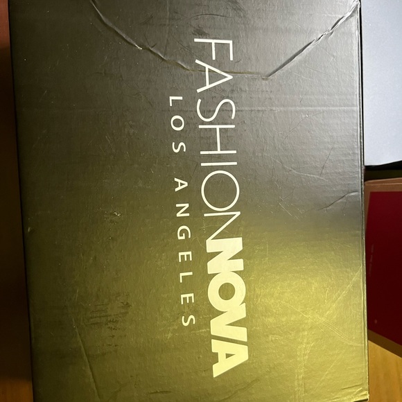 black fur rhinestone heels black new - Picture 2 of 4